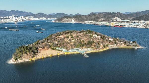 돝섬 (ⓒ한국관광공사 대한민국 구석구석)