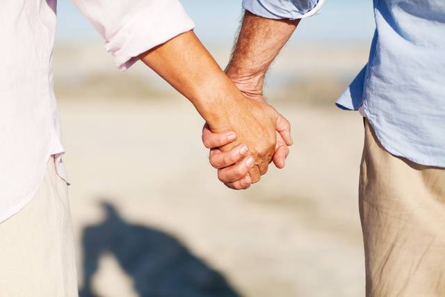 당신이 떠난 지 8년, 천국에서 만나 다시 손잡을 날을 기다립니다. 게티이미지뱅크