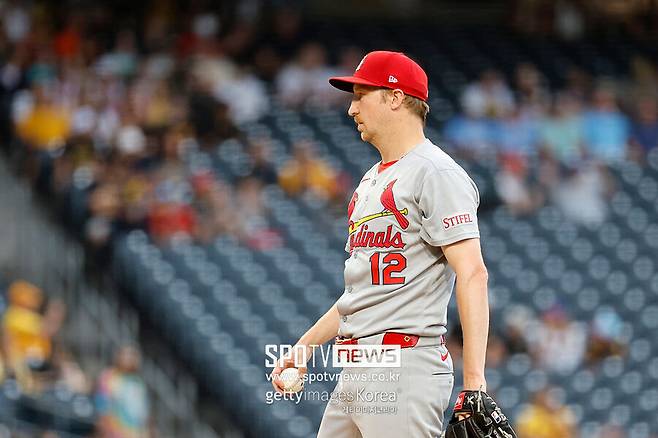 ▲ FA 대박 목표를 향해 가는 듯했던 에릭 페디는 갑작스러운 부진으로 새 팀을 찾아야 하는 처지가 됐다.