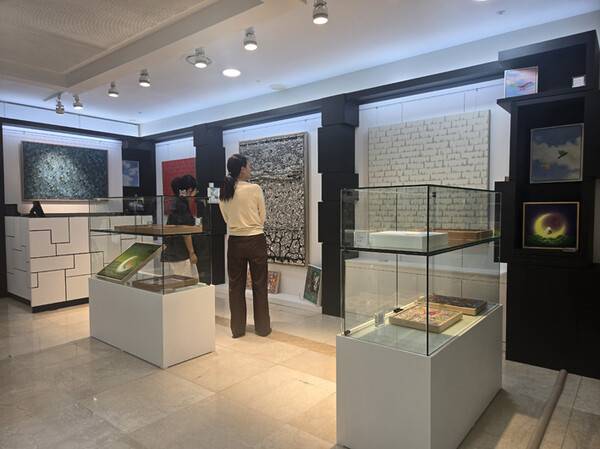 제주관광공사 중문면세점 J-Art 매장. 제주관광공사 제공.