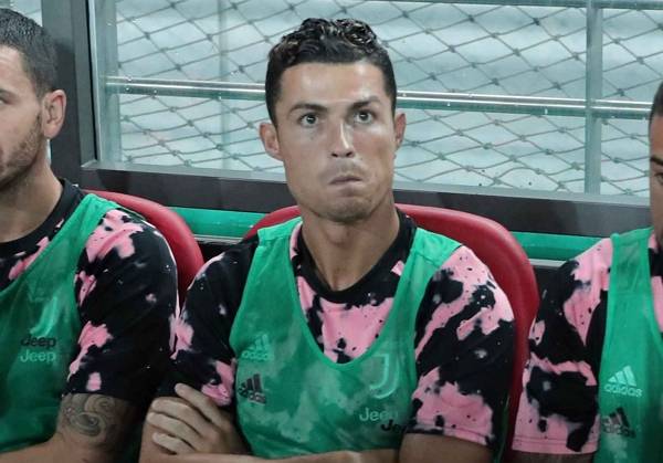 2019년 7월26일 국내 축구 팬들의 기대 속 열린 팀 K리그와 유벤투스FC 친선 경기에서 크리스티아누 호날두가 출전하지 않았다. 사진은 2019년 7월26일 서울 마포구 월드컵경기장에서 열린 팀 K리그와 유벤투스FC 친선경기에서 크리스티아누 호날두가 벤치에 앉아 있는 모습. /사진=뉴스1