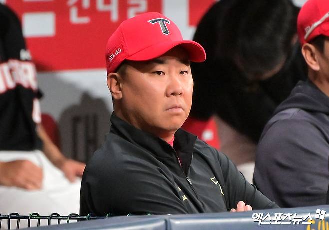 이범호 감독이 이끄는 KIA 타이거즈가 26일 부산 사직야구장에서 열리는 2025 신한 SOL Bank KBO리그 롯데 자이언츠와의 팀 간 11차전에서 4연패 탈출에 도전한다. 사진 엑스포츠뉴스 DB