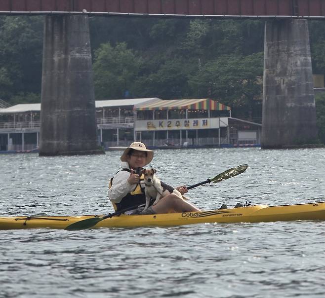 히트와 카약을 즐기는 상진 씨(소상진 제공) ⓒ 뉴스1