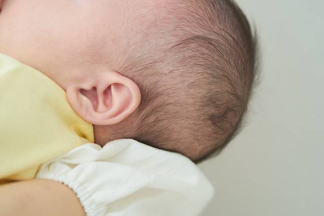 신생아 쇼마는 생후 5일 심장 수술 도중 심정지 상태에 빠졌지만 기적처럼 회복해 수개월간 치료를 이어갔다. 끝내 병으로 세상을 떠난 뒤, 엄마는 같은 병을 겪는 가족들과 연대하며 정보를 나누고 있다. (사진=게티이미지)