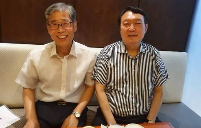 신평 변호사(왼쪽)와 윤석열 대통령/신 변호사 페이스북