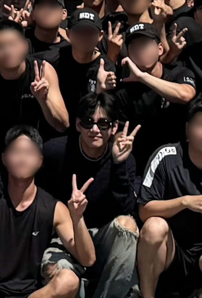 뷔. 사진 | 온라인커뮤니티