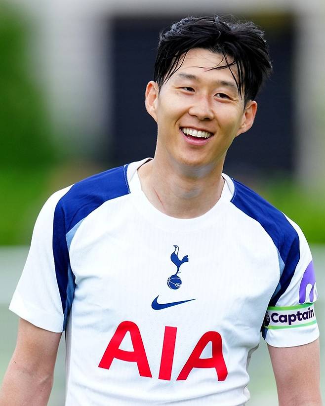 26일 위컴과의 친선전에 선발 출전한 토트넘 손흥민. 사진=토트넘 SNS