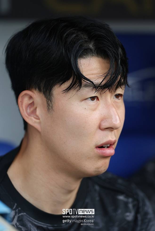 ▲ 잔여 계약이 1년밖에 안 남은 손흥민의 차기 거취를 올여름 매듭지어야 당위성이 크다. 아울러 2026 국제축구연맹(FIFA) 월드컵이 미국에서 열린다는 점을 고려하면 MLS 이적도 나쁘지 않은 선택이라는 평이다.