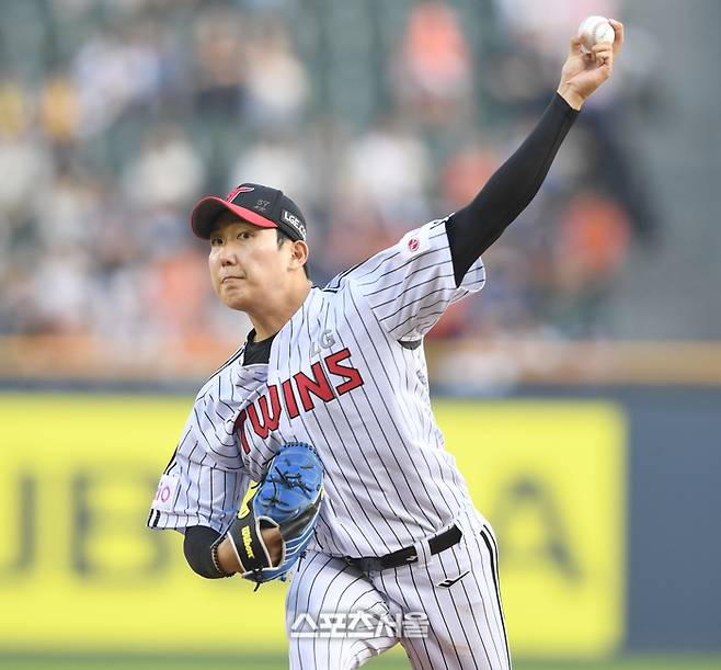 LG 선발투수 손주영이 29일 서울 잠실구장에서 열린 2025 KBO리그 한화와 경기에서 역투하고 있다. 잠실 | 최승섭기자 thunder@sportsseoul.com