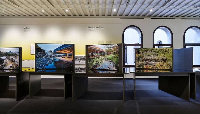 이 땅에 숨 쉬는 모든 것을 위하여 정영선과 협업자들 전시 전경 / 사진. ⓒKim Yongkwan Courtesy of MMCA