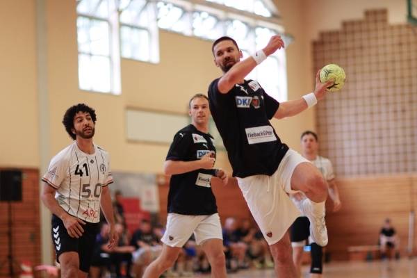 사진 베를린의 프리시즌 경기 모습, 사진 출처=베를린