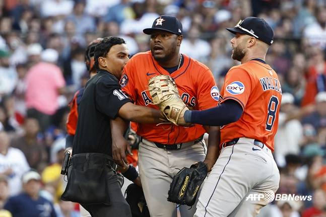 3일(한국시간) 열린 보스턴-휴스턴전에서 7회말 벤치 클리어링이 일어났다. /AFPBBNews=뉴스1