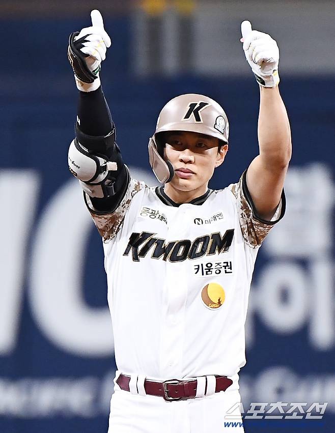 26일 서울 고척스카이돔에서 열린 KIA-키움전. 3회말 2사 2루 송성문이 1타점 2루타를 친 후 기뻐하고 있다. 고척=정재근 기자 cjg@sportschosun.com/2025.6.26/