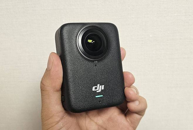 DJI의 첫 360도 카메라인 오즈모 360 / 출처=IT동아