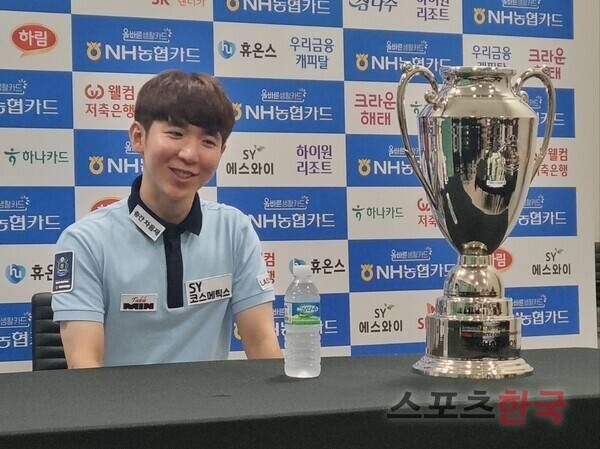 PBA 우승 기자회견에서 한국어로 말하는 일본의 모리 유스케. ⓒ스포츠한국 김성수 기자