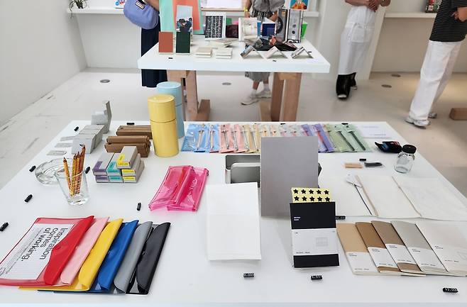Lifestyle goods are displayed at Tsutaya Books' Seoul pop-up. (Hwang Dong-hee/The Korea Herald)