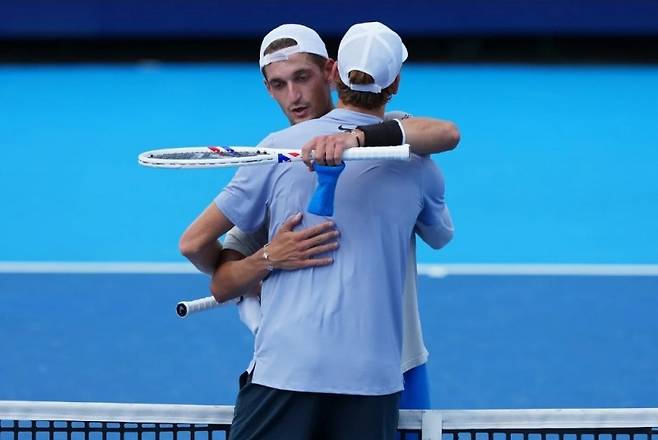 신시내티 오픈에서 돌풍을 일으켰던 테렌스 아트만이 4강에서 야닉 시너에게 아깝게 패했다