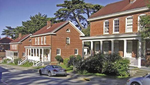 미국 샌프란시스코 '프레시디오' 군 유휴지가 공공주택으로 개발된 모습. 미국 환경보호청 제공