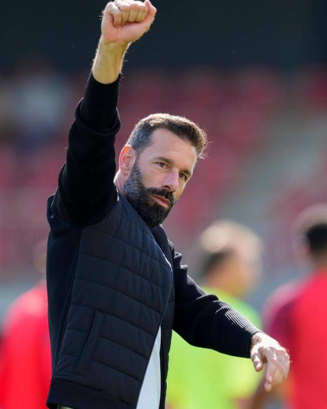 루드 반 니스텔로이 전 레스터 시티 감독