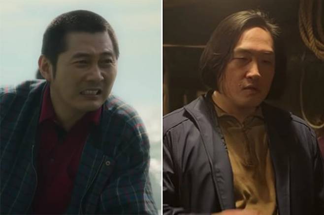 잠수부 이복근 역의 김진욱(좌측)과 레슬링 선수 출신 덕산 역의 권동호. 월트디즈니 컴퍼니 코리아 제공