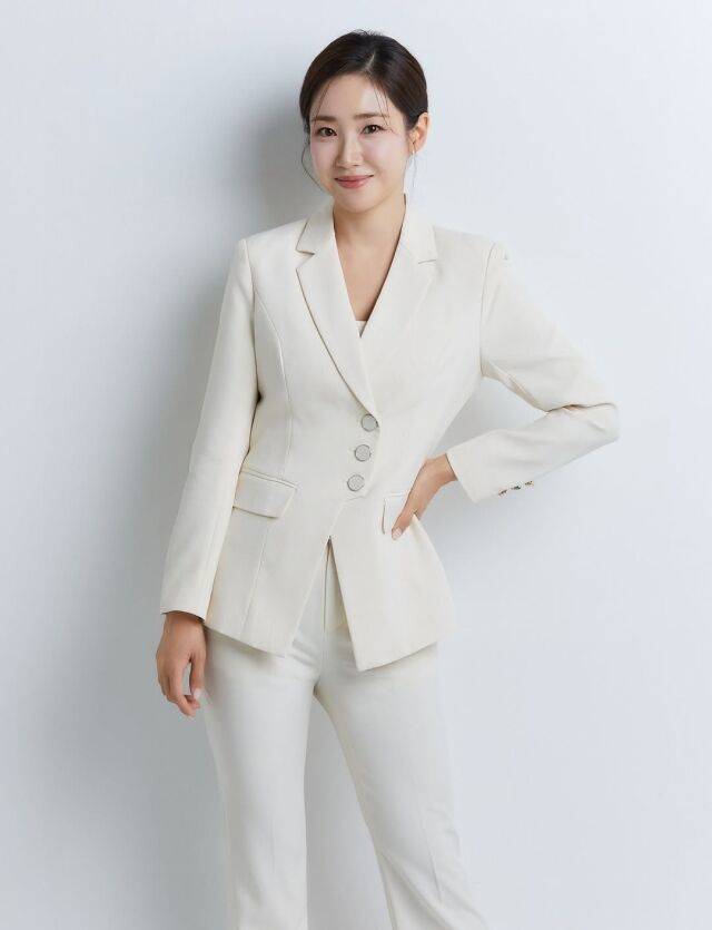 '야구 여신' 방송인 최희. /최희 소셜미디어