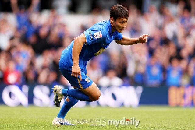 백승호가 시즌 첫 골을 작렬한 뒤 환호하고 있다. /게티이미지코리아