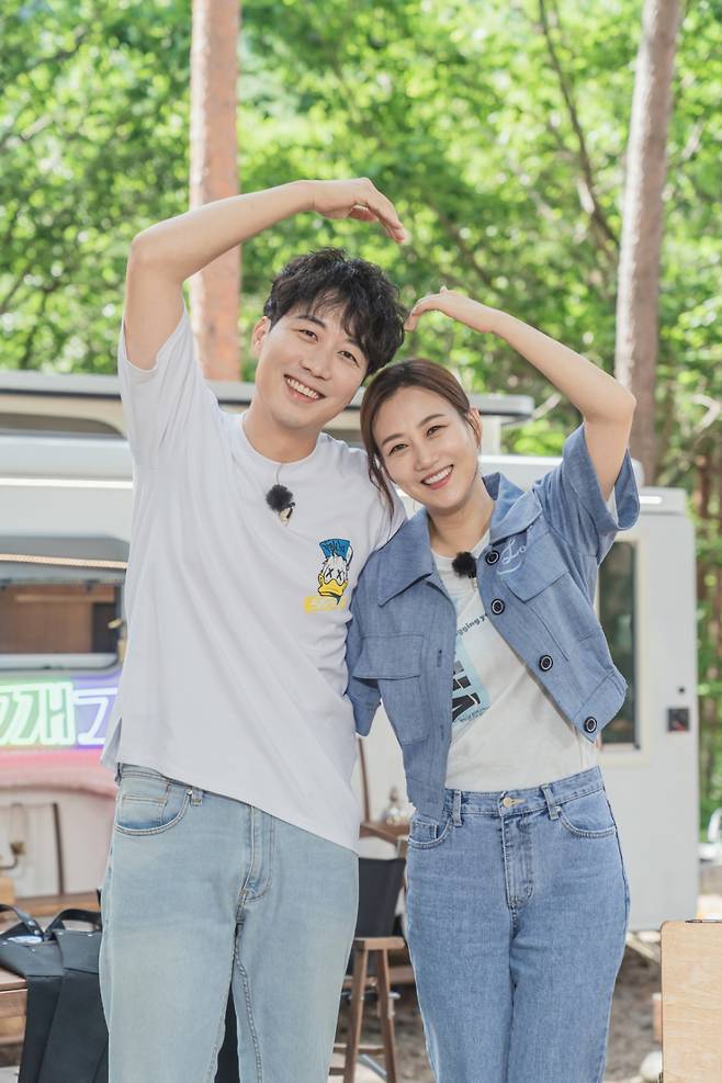 도경완, 장윤정 부부/사진 제공=LG헬로비전 2021.07.29
