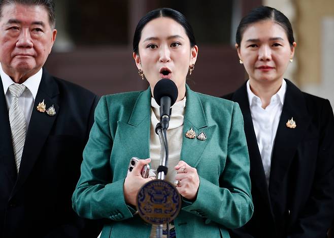 지난 7월 태국 방콕 정부청사에서 패통탄 친나왓 총리가 헌법재판소의 직무 정지 결정 이후 기자회견을 갖고 있다. /EPA 연합뉴스