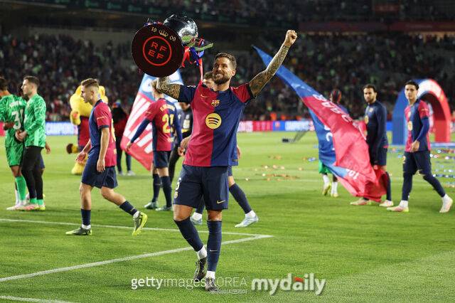 이니고 마르티네스가 팀을 떠나며 수비진에 공백이 생긴 바르셀로나. /게티이미지코리아