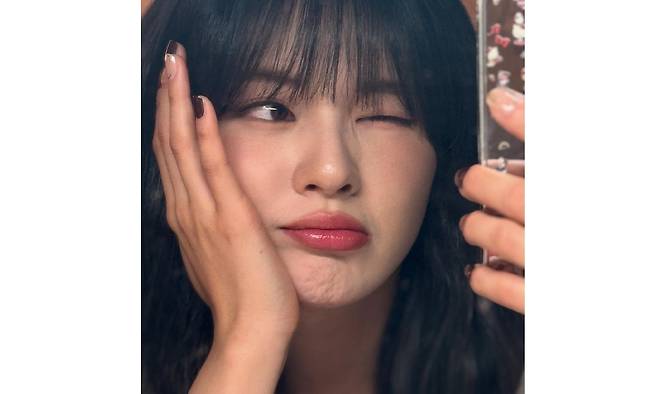 배우 이선빈이 이광수와 장기 연애 비결을 밝혀 눈길을 끌었다. 이선빈 SNS 캡처