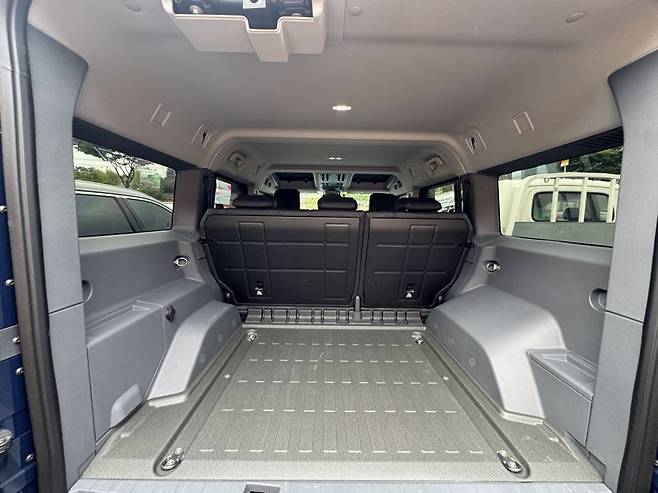 이네오스 '그레나디어' 트렁크 공간. 정원일 기자