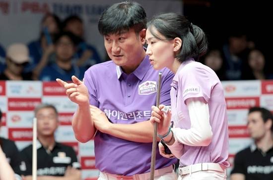 김다희는 이충복 캡틴이 정이 많고 배울 점이 많아 든든하다며 혼자서 훈련하다 어려운 점이 있어 찾아가면 친절하게 알려준다고 했다. (사진=PBA)