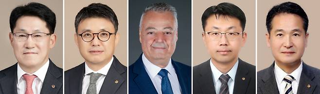 류두형 | 김종서 | 라피 발타 | 최석진 | 김경수