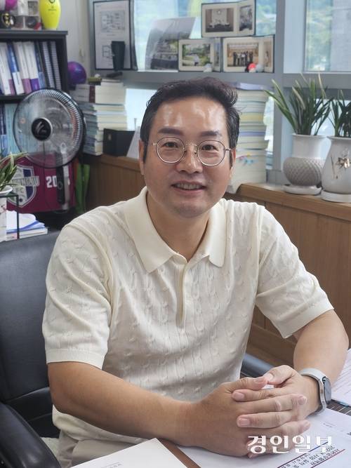 남양주시의회 한근수 자치행정위원장은 “초심을 잃지 않고 늘 시민과 함께 하겠다”고 말했다. 2025.9.1 남양주/이종우기자 ljw@kyeongin.com