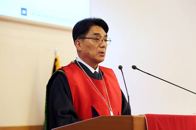 ▲한국기독교장로회 박상규 총회장이 말씀선포를 하고 있다.