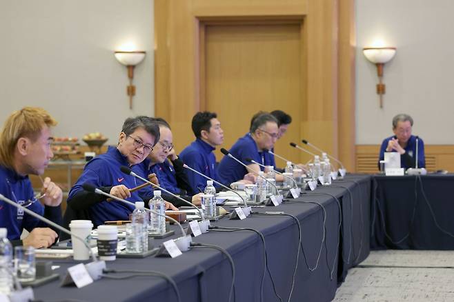 KFA는 2일 서울 신문로 축구회관에서 이사회를 열어 2026북중미월드컵 본선 진출에 성공한 대표팀 선수단에 포상금 27억 4640만 원을 지급하기로 결정했다. 사진제공|대한축구협회