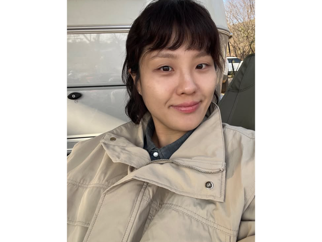 권미진이 셋째 딸을 품에 안았다. 권미진 SNS