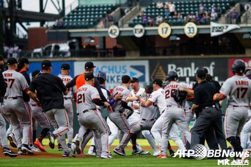 3일(한국시간) 샌프란시스코 경기는 예상하지 못한 변수가 발생했다. 사진(美 덴버)=ⓒAFPBBNews = News1
