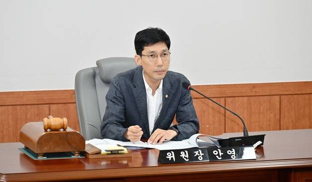 울산 중구의회 안영호 의원은 4일 국외공무연수 및 출장에 관한 조례 개정안을 대표발의 해외출장의 투명성을 높였다. 중구의회 제공