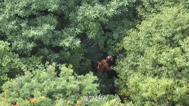 한라산을 등반하던 60대가 쓰러져 심정지 상태로 병원에 이송됐다. 제주소방안전본부 제공