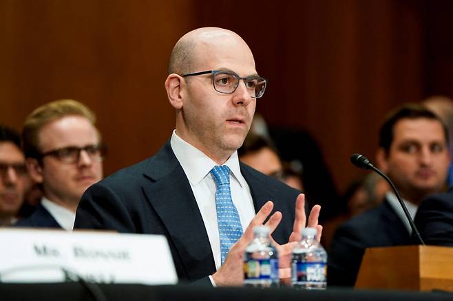 스티븐 마이런 백악관 경제자문위원회 위원장이 4일(현지시간) 미 상원에서 열린 인사 청문회에 참석 중인 모습./로이터=뉴스1