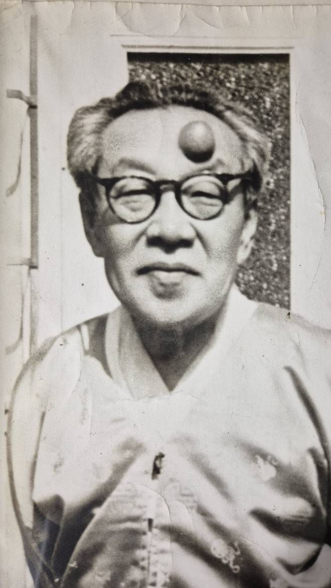 1961년 무렵의 염상섭 작가 / 국립한국문학관 제공