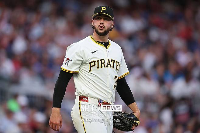 ▲ 스킨스는 막강한 구위는 물론 다양한 변화구의 완성도와 커맨드까지 갖추며 역대급 성적을 거두고 있다