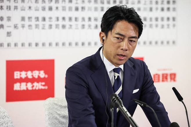 고이즈미 신지로(44) 농림수산상. (사진=AFP)