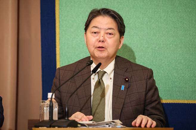 하야시 요시마사(64) 관방장관. (사진=AFP)