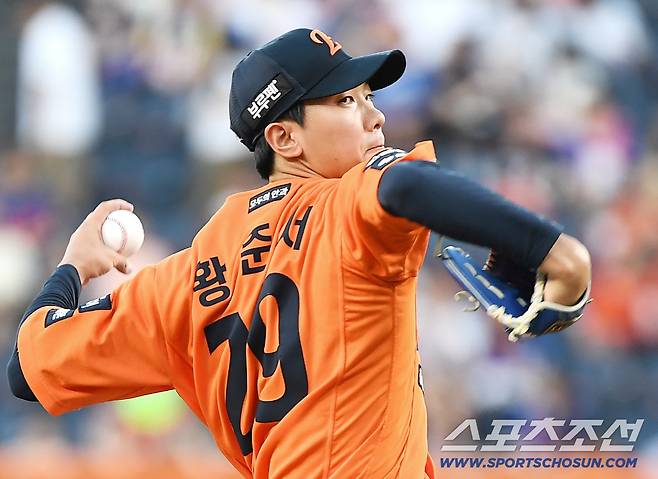 29일 대전 한화생명볼파크에서 열린 삼성-한화전. 한화 선발투수로 마운드에 오른 황준서. 대전=정재근 기자 cjg@sportschosun.com/2025.8.29/