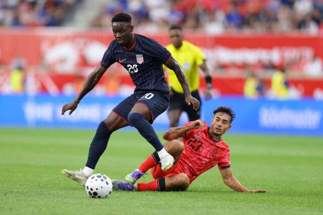 발로군과 카스트로프/게티이미지코리아