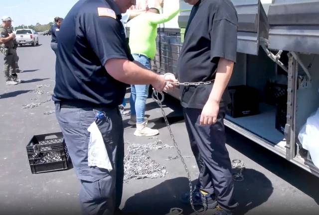 ▲미국 이민 단속 당국이 홈페이지를 통해 지난 4일(현지시간) 조지아주 현대차그룹-LG에너지솔루션의 합작 배터리 공장 건설 현장에서 벌인 불법체류·고용 단속 현장 영상을 홈페이지에 공개했다. ⓒ연합뉴스