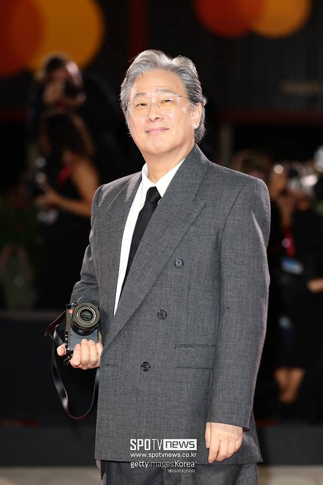 ▲ 제82회 베니스국제영화제에 참석한 박찬욱 감독. ⓒ게티이미지