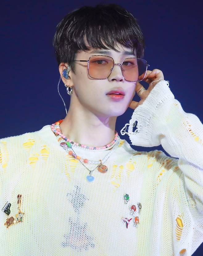 '최초·유일' 방탄소년단 지민 'Who' 韓 스포티파이 일간 차트 400회 왕좌 '大기록'